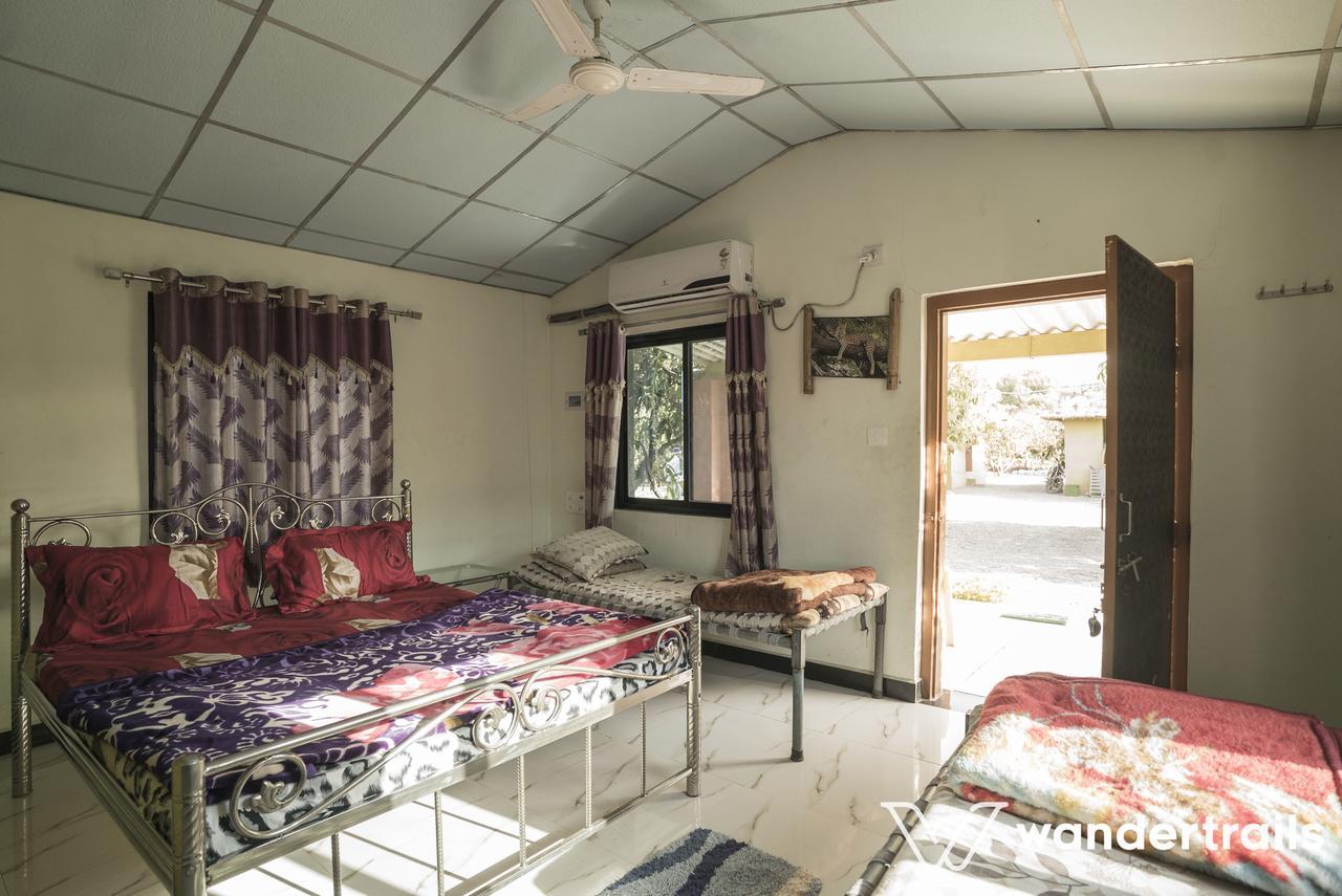 Lookout Villa - A Wandertrails Stay Sasan Gir Bagian luar foto