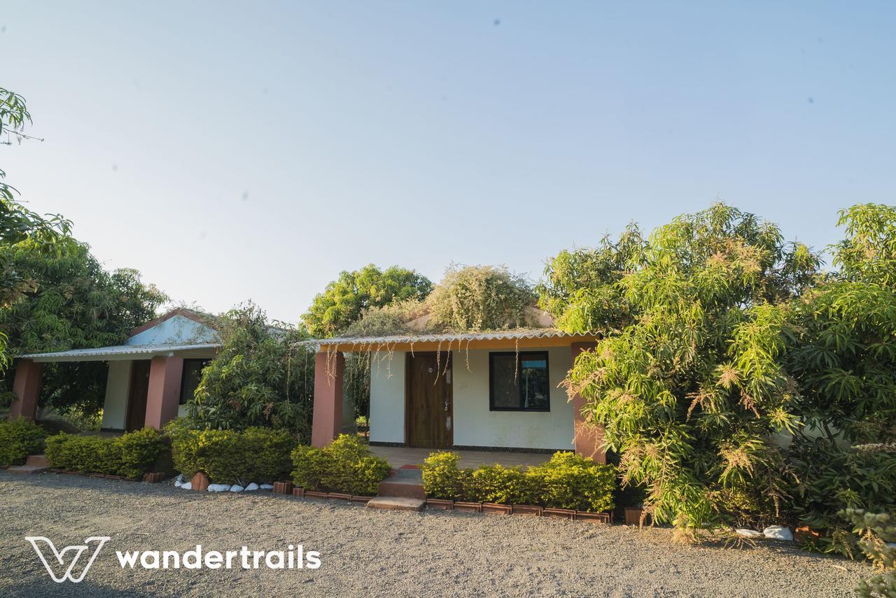 Lookout Villa - A Wandertrails Stay Sasan Gir Bagian luar foto