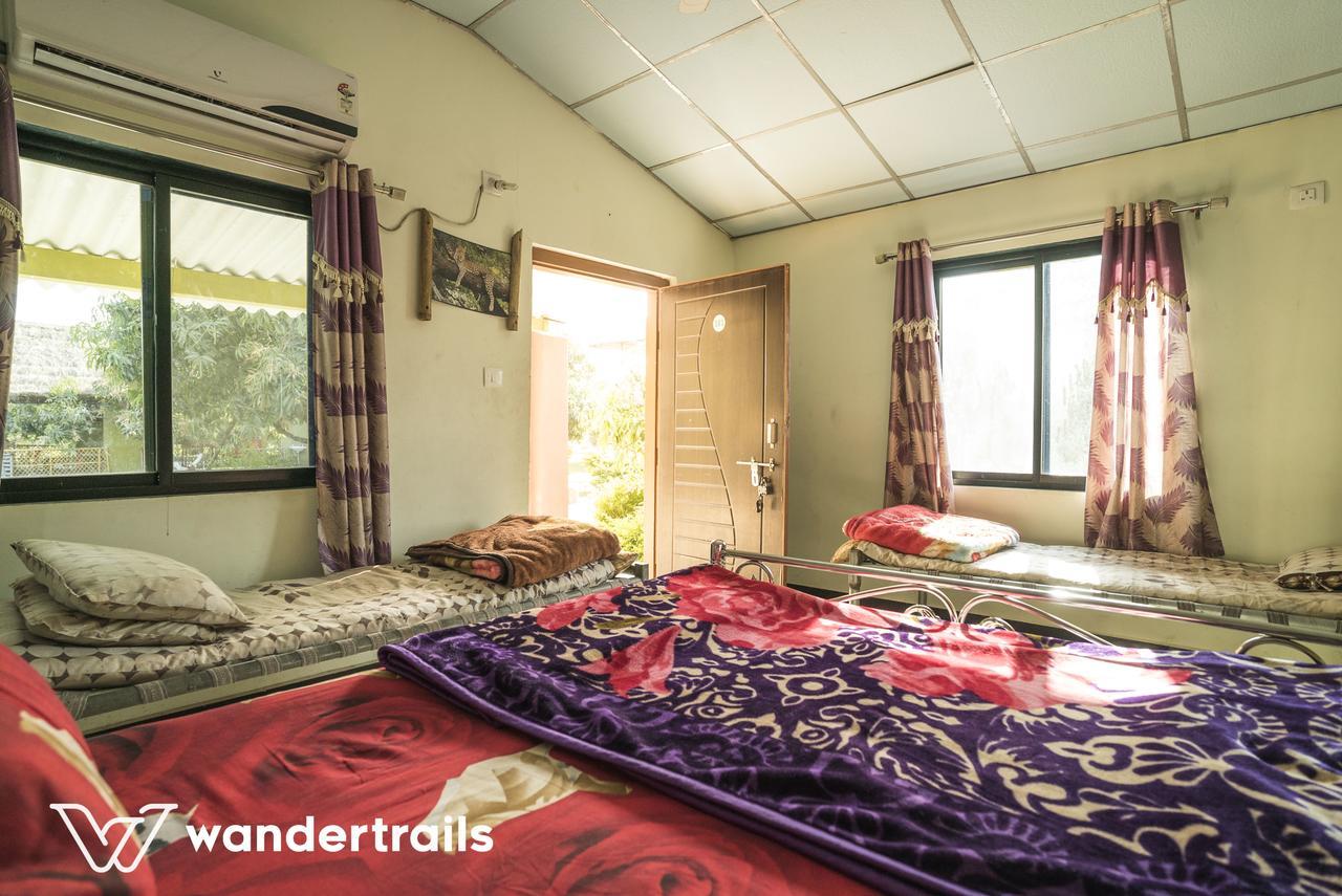 Lookout Villa - A Wandertrails Stay Sasan Gir Bagian luar foto