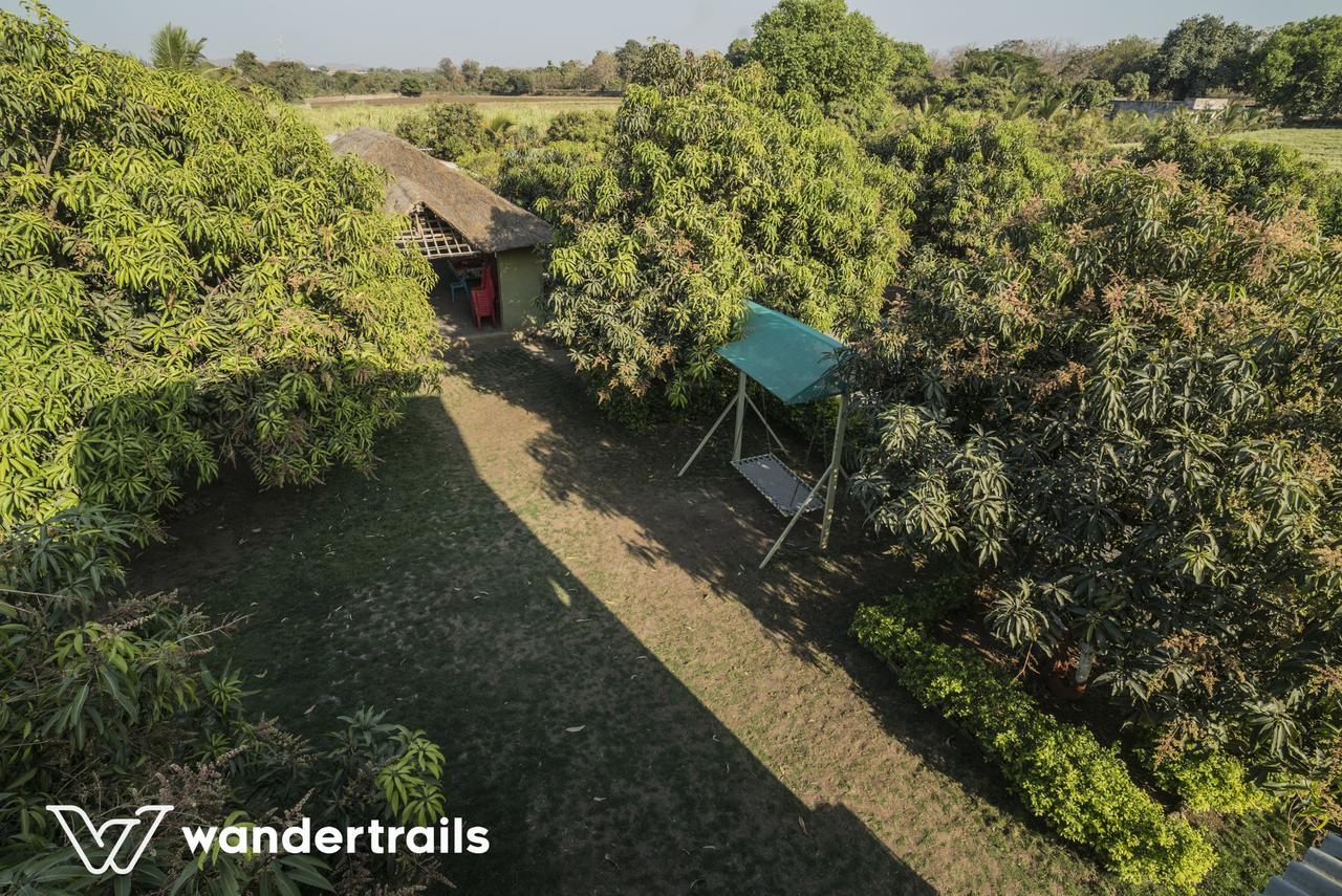 Lookout Villa - A Wandertrails Stay Sasan Gir Bagian luar foto