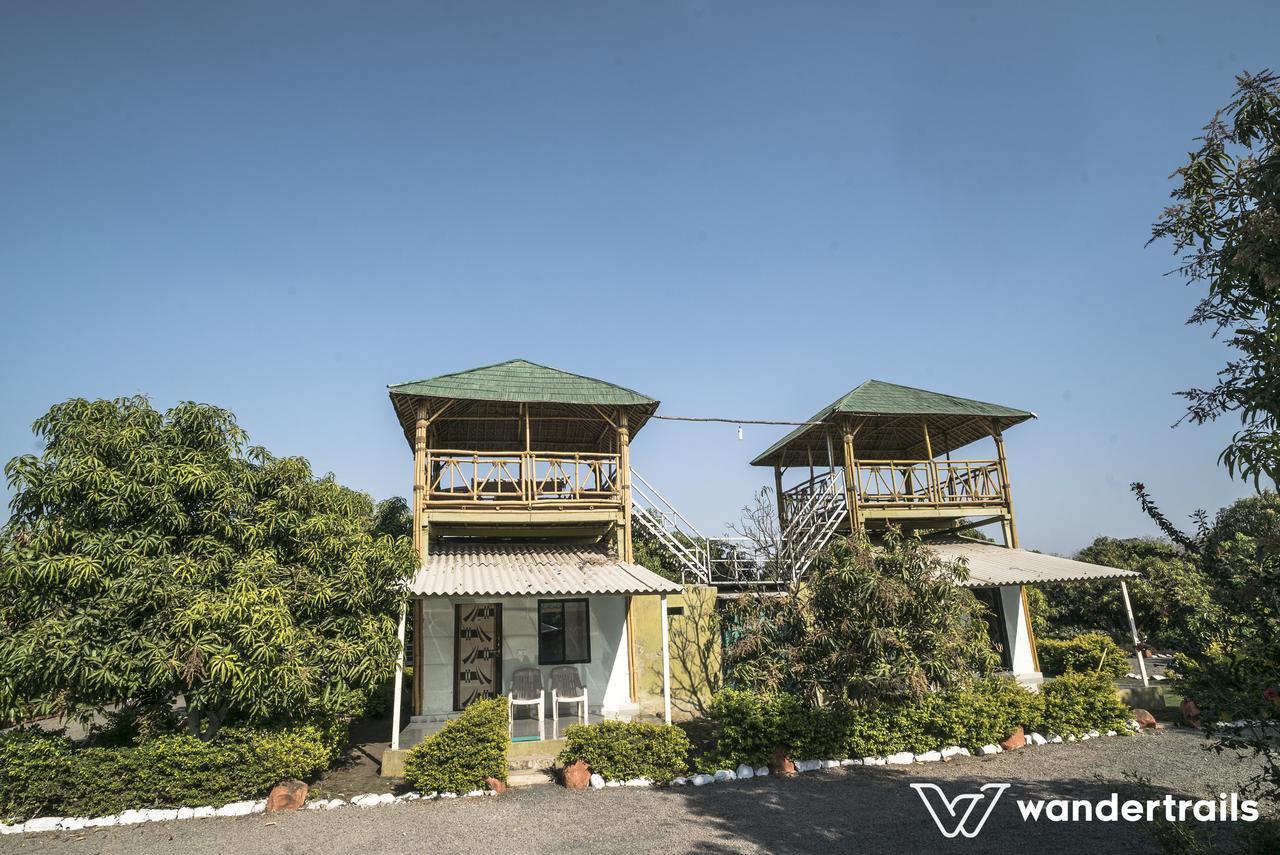 Lookout Villa - A Wandertrails Stay Sasan Gir Bagian luar foto