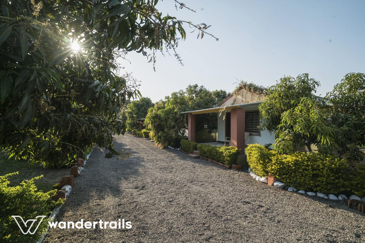 Lookout Villa - A Wandertrails Stay Sasan Gir Bagian luar foto
